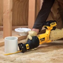 Dewalt® Cordless Reciprocating Saw 20V MAX* -Home Tools Store 4c448efd 0d67 4f93 b25c 0f36a75f78dd
