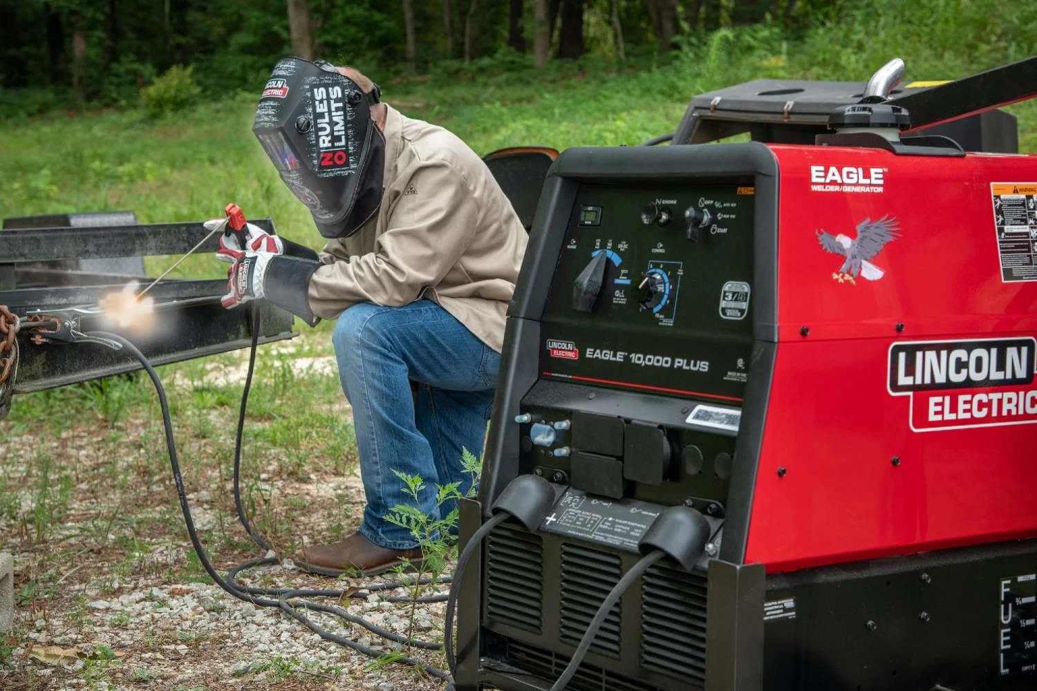Lincoln Electric® Electric Eagle™ 10,000 Plus Engine Drive Welder (KE GV750 OHV Engine) 2 Lincoln Electric® Electric Eagle™ 10,000 Plus Engine Drive Welder (KE GV750 OHV Engine) - Image 2